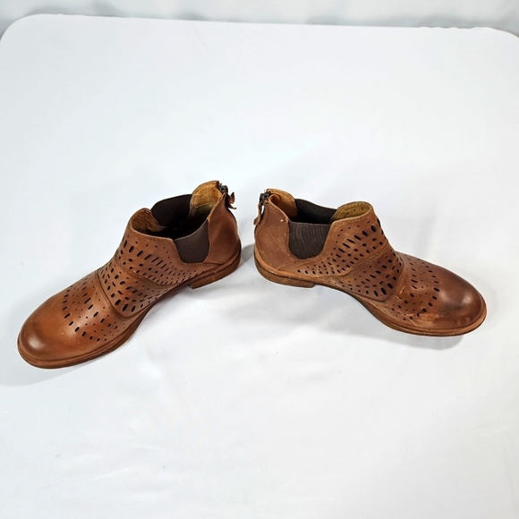 Sofft Brown Leather Ankle Boots Size 8 - Picture 5 of 8